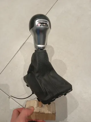 Pomo cambio Audi Q2 s-tronic