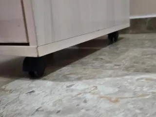 Cajonera de madera blanca