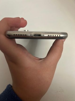 Vendo Teléfono X R. iPhone blanco