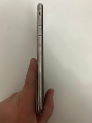 Vendo Teléfono X R. iPhone blanco