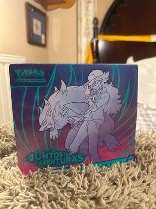 ETB Pokémon Juntos de Aventuras
