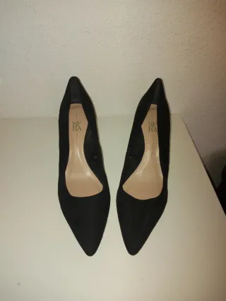 Tacones negros Sfera