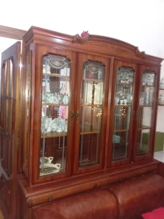 Mueble vitrina antiguo madera y cristal