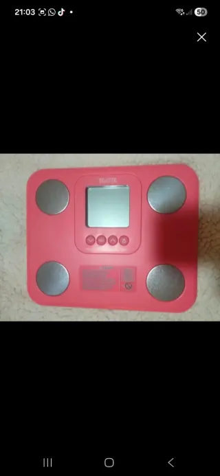 Báscula inteligente rosa Tanita