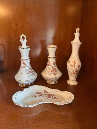 Juego 4 Jarrones Porcelana Vintage Flores Dorados