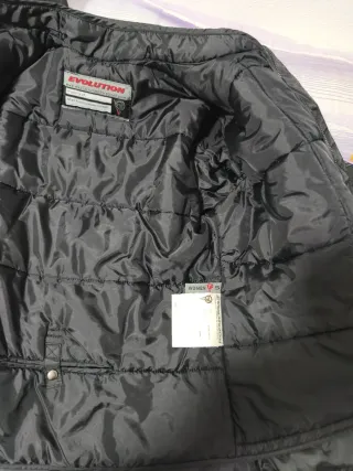 Chaqueta Moto Mujer Evo, con todas sus defensas