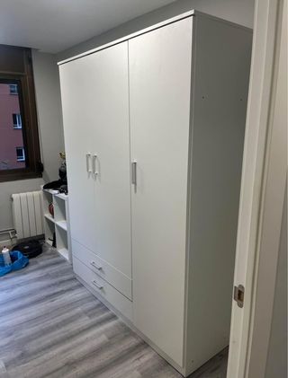 Armario 3 puertas nuevo