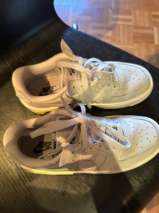 Nike Air Force 37.5 Gris/Amarillo