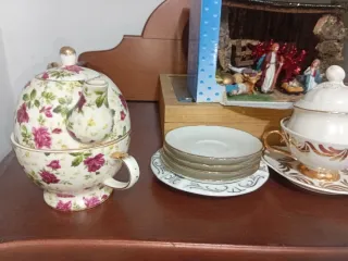 Caja joyero antigua dorada