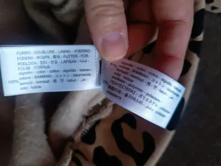 Chaqueta leopardo beige y negra