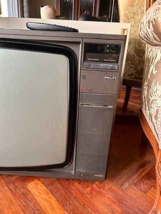 Televisor antiguo ITT y Philips!