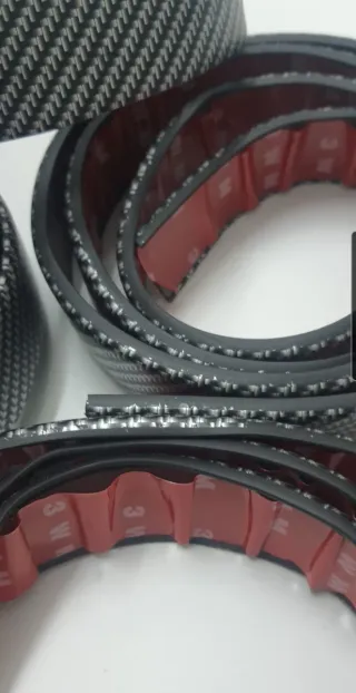 4-Guardabarros- arco de ruedas. Fibra de carbono.