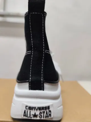 Zapatillas tipo Converse Blancas y Negras T.38