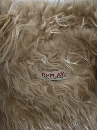 Chaleco Replay Beige con Forro Peludo
