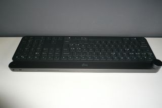Teclado Logitech Bluetooth Craft con Dial