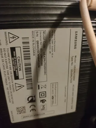 Smart TV pantalla con mancha