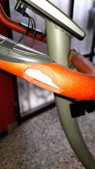 Bicicleta estática plateada Runfit Fitness