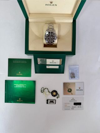 Rolex Submariner Full Set. Ref 114060.