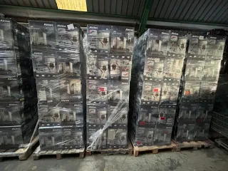 Palet de aspiradoras de agua Akita X6