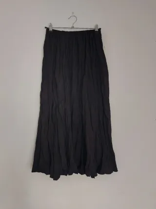 Falda larga tela fina negra