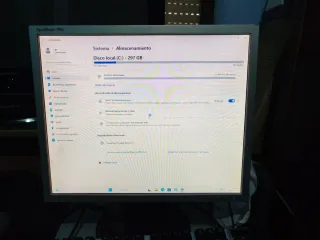 PC HP Quadcore Negro disco duro 320 gigas Windows