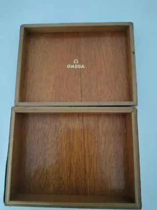 Caja de madera Omega
