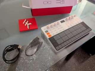 IK UNO Drum Caja de ritmos analógica/PCM
