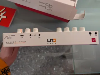 IK UNO Drum Caja de ritmos analógica/PCM