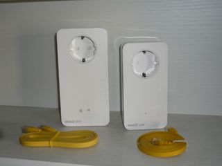 Pack Adaptadores PLC Devolo Magic 1 WiFi + LAN
