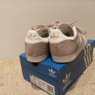 Adidas Gazelle rosas y blancas