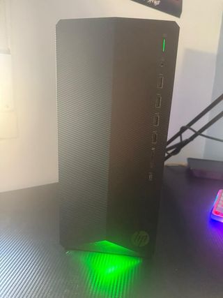 PC HP Negro con Luces Verdes