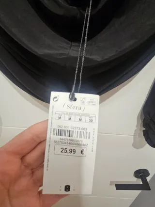 Top negro hombreras caída espalda