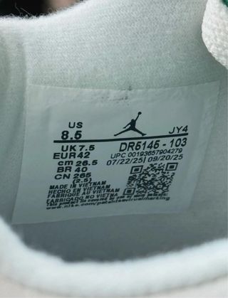 Jordan 4 SB Verde Pino Talla 42