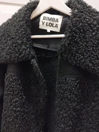 Abrigo efecto borrego, Bimba y Lola, talla M..
