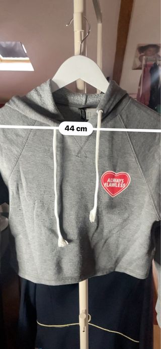 Sudadera H&M gris corazón Always Flawless
