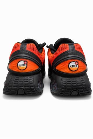Zapatillas Nike Air Max DN - Naranja y Negro