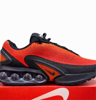 Zapatillas Nike Air Max DN - Naranja y Negro