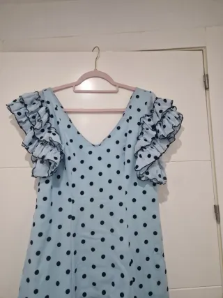 Traje de flamenca azul volantes lunaritos negros
