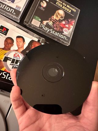 PlayStation 1 + Mando + Cables + 3 Juegos FIFA