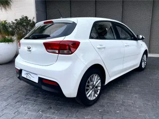 KIA Rio 2021