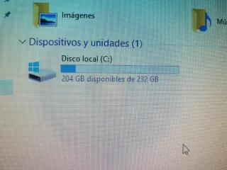 Torre Fujitsu sobremesa