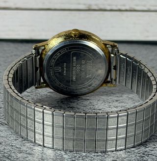 Reloj Timex Quartz Clásico Dorado