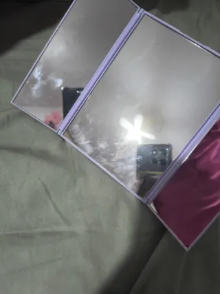 Espejo de mesa Kuromi