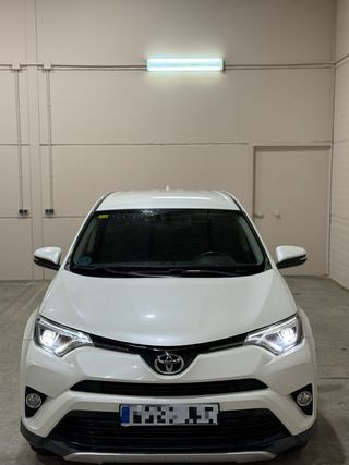 Toyota RAV4 2016