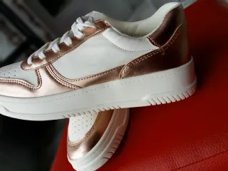 Zapatillas Mujer Oro y Blanco Talla 37