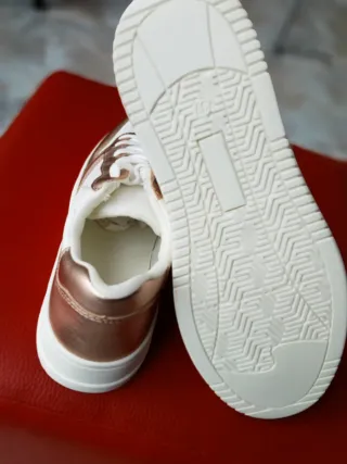 Zapatillas Mujer Oro y Blanco Talla 37