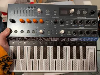 Arturia Microfreak Sintetizador Algorítmico