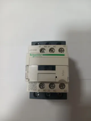 Contactor Schneider LC1D12P7 5.5kW 220V
