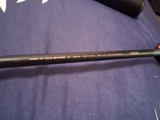 Caña y carrete de pesca