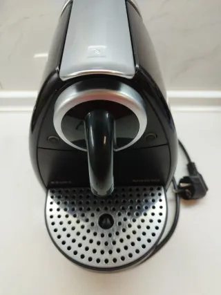 Cafetera Nespresso Krups Negra